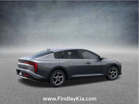 New 2026 Kia K4 FWD image 8