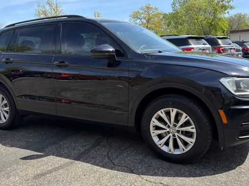 Used 2019 Volkswagen Tiguan S FWD image 12
