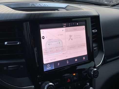 Used 2025 RAM 1500 Big Horn image 14