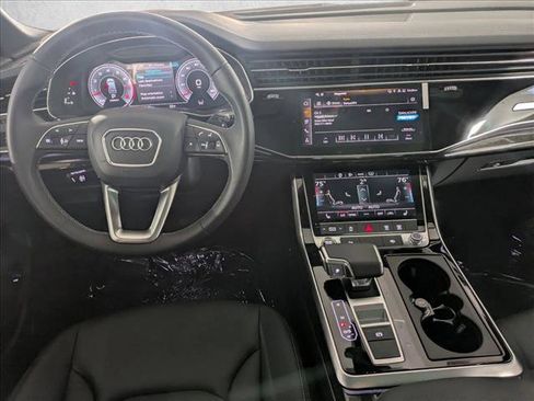 Certified 2025 Audi Q7 3.0T Premium w/ Convenience Package image 23