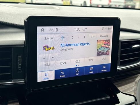 Used 2023 Ford Explorer Limited w/ Equipment Group 301A image 29