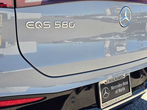 Used 2023 Mercedes-Benz EQS 580 4MATIC SUV image 13