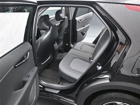 New 2026 Kia Niro LX image 6