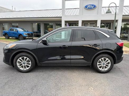 Certified 2020 Ford Escape SE AWD/4WD image 2