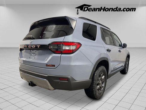 New 2026 Honda Pilot TrailSport image 5