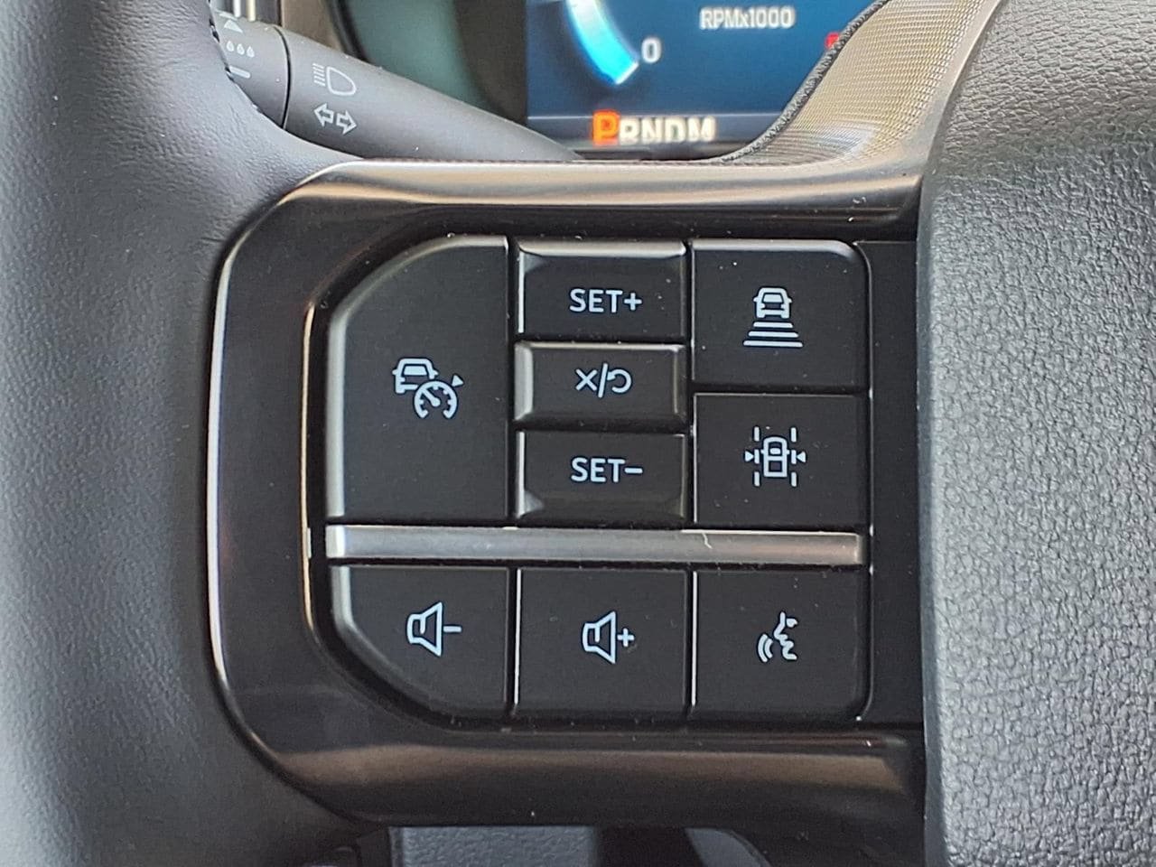 New 2026 Ford F250 Platinum w/ Tremor Off-Road Package AWD/4WD image 15