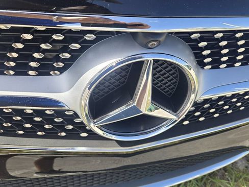 Used 2019 Mercedes-Benz E 450 Cabriolet image 9
