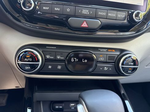 New 2025 Kia Soul EX image 8