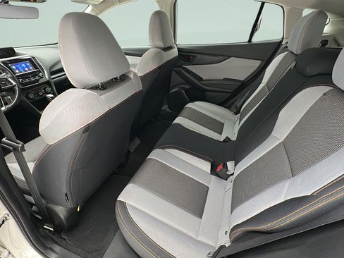 Used 2019 Subaru Crosstrek 2.0i Premium w/ Popular Package #3 AWD/4WD image 9