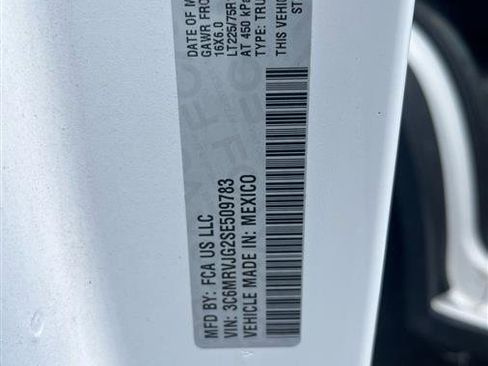 Used 2025 RAM ProMaster 3500 w/ Convenience Group FWD image 9