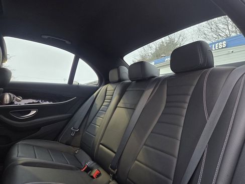 Used 2022 Mercedes-Benz E 350 4MATIC Sedan image 22