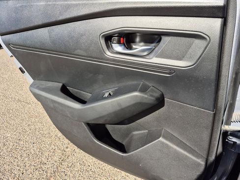 Used 2023 Honda Accord EX image 19