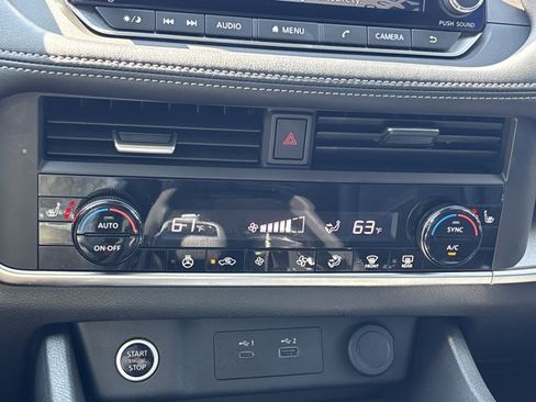 Certified 2023 Nissan Rogue SV w/ SV Premium B Package FWD image 31