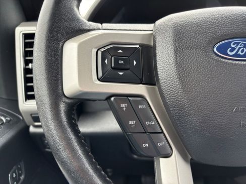 Used 2019 Ford F150 Lariat w/ Equipment Group 502A Luxury image 18