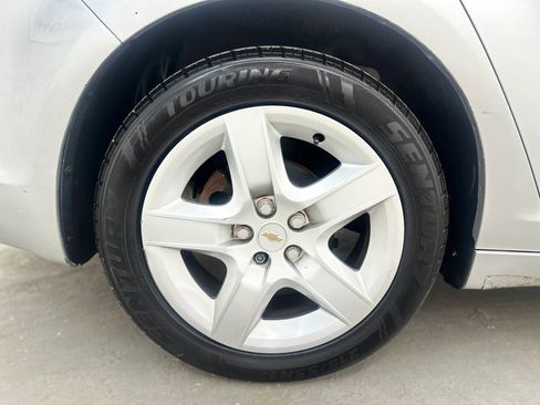 Used 2010 Chevrolet Malibu LS image 9