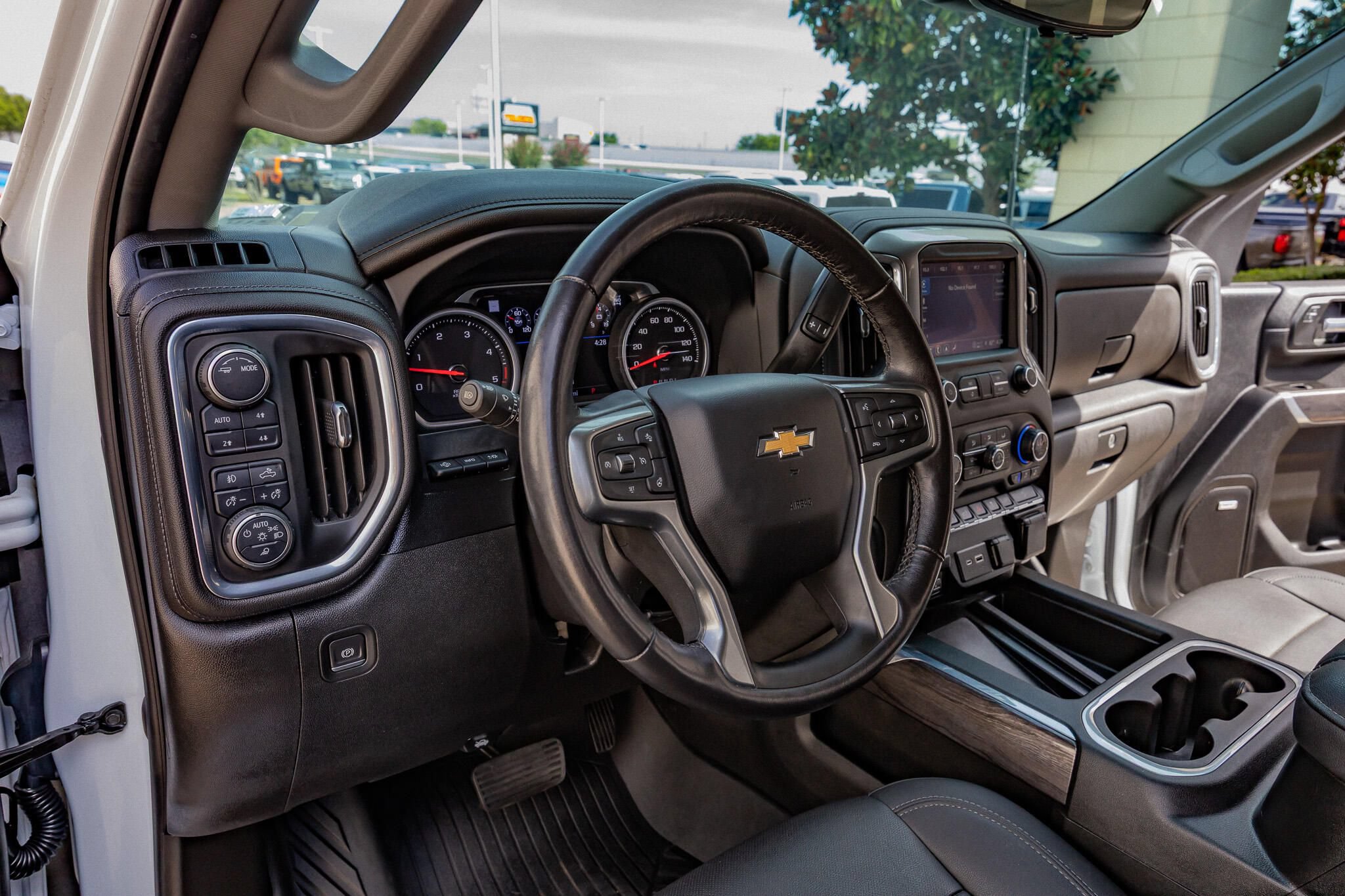 Used 2021 Chevrolet Silverado 2500 LTZ w/ Z71 Chrome Sport Edition AWD/4WD image 17