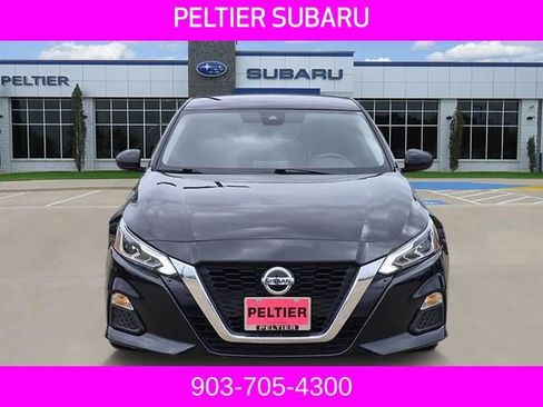 Used 2022 Nissan Altima 2.5 SV FWD image 2