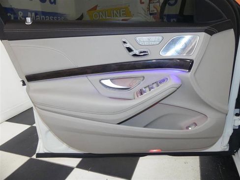 Used 2020 Mercedes-Benz S 450 Sedan image 24