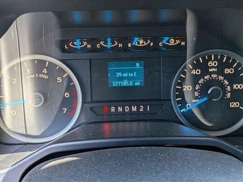 Used 2015 Ford F150 XLT RWD image 11