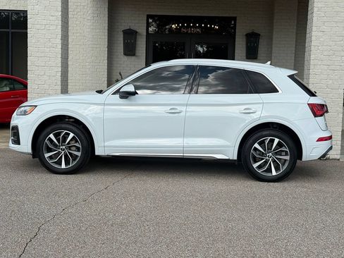 Used 2021 Audi Q5 2.0T Premium Plus w/ Premium Plus Package AWD/4WD image 12