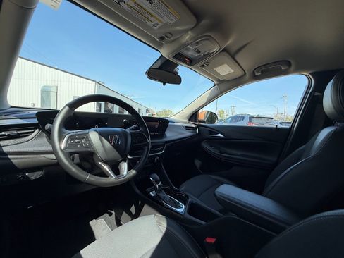 Used 2025 Buick Encore GX Preferred w/ Comfort Package image 24