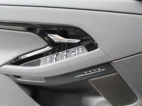Used 2025 Land Rover Range Rover Evoque S image 21