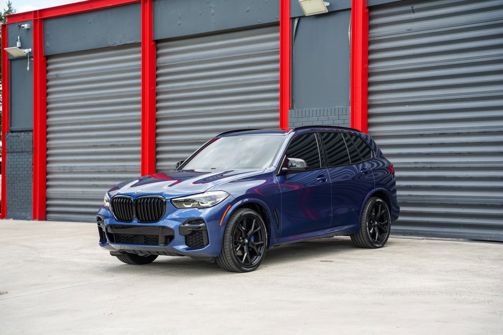 Used 2022 BMW X5 sDrive40i w/ M Sport Package RWD image 1