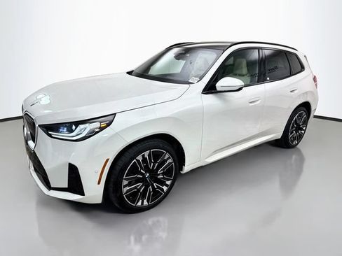 Used 2025 BMW X3 xDrive30i w/ Premium Package AWD/4WD image 3