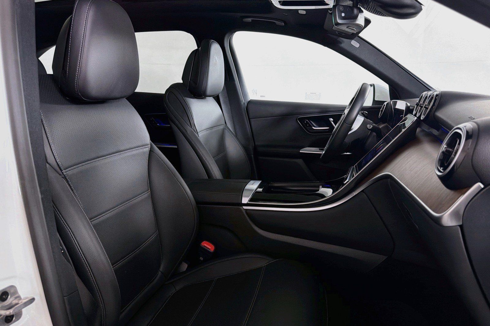 Certified 2026 Mercedes-Benz GLC 300 image 7