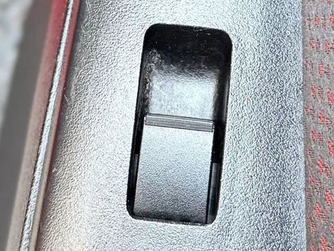 Used 2012 MAZDA MAZDA3 Touring FWD image 30