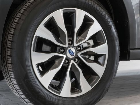 Used 2025 Subaru Outback Limited image 31