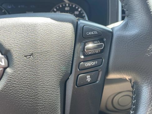 Used 2024 Nissan Frontier SV w/ SV Convenience Package image 24