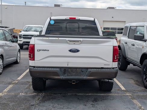 Used 2015 Ford F150 Lariat w/ Equipment Group 502A Luxury AWD/4WD image 6