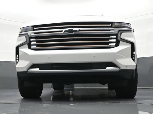 Used 2021 Chevrolet Tahoe High Country w/ Premium Package AWD/4WD image 32