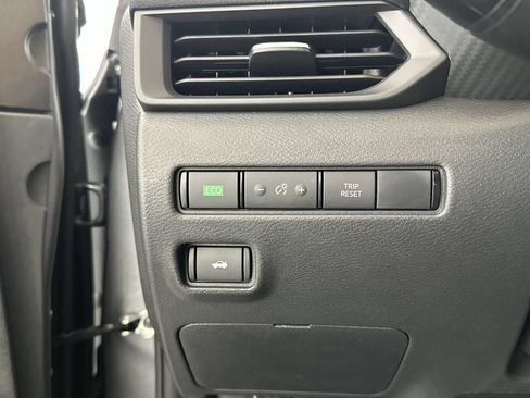 Certified 2025 Nissan Sentra S FWD image 18