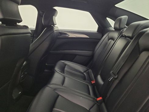 Used 2019 Lincoln MKZ Premiere image 18