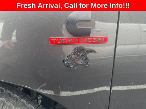 Used 2025 RAM 2500 Laramie AWD/4WD image 26