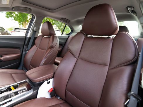 Used 2015 Acura TLX w/ Technology Package FWD image 7