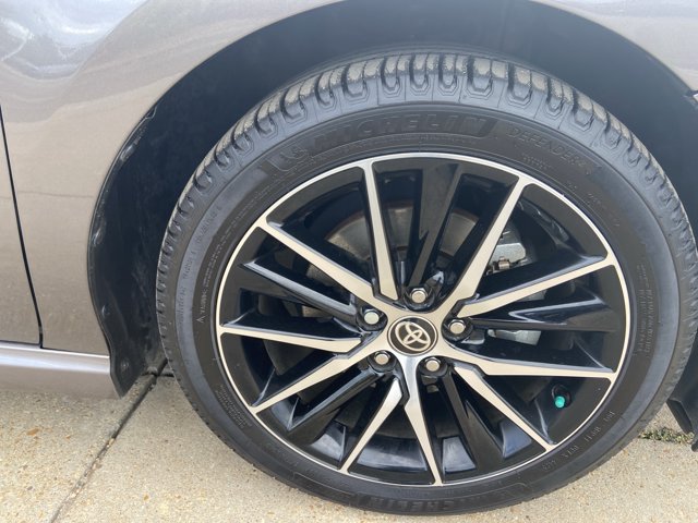 Used 2024 Toyota Camry SE w/ Convenience Package FWD image 29