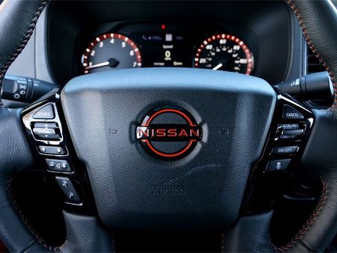 Used 2023 Nissan Frontier Pro-X w/ Technology Package image 12