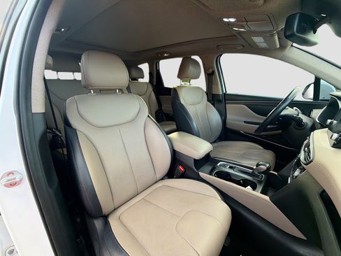 Used 2019 Hyundai Santa Fe FWD image 17