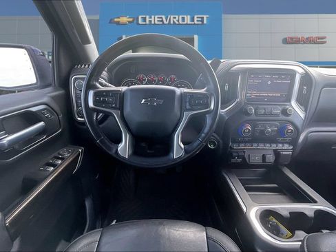 Used 2021 Chevrolet Silverado 1500 LT Trail Boss w/ Convenience Package II AWD/4WD image 9