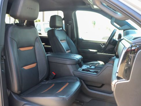 Used 2024 GMC Sierra 2500 AT4 w/ AT4 Premium Plus Package AWD/4WD image 44