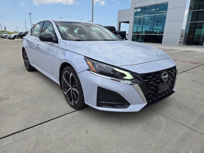 Used 2024 Nissan Altima 2.5 SR