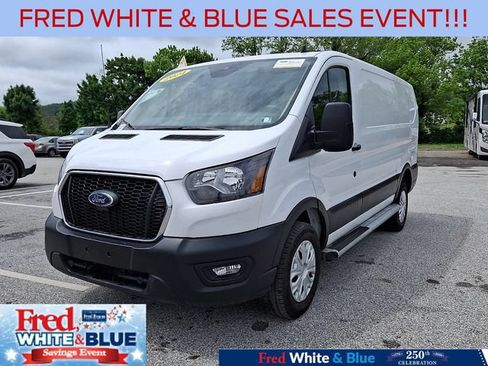 Certified 2024 Ford Transit 250 Low Roof w/ Exterior Upgrade Package RWD image 4