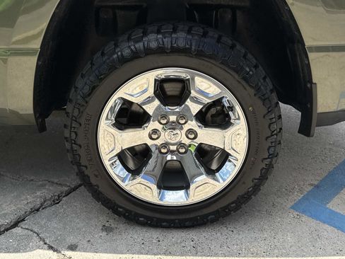 Used 2021 RAM 1500 Big Horn AWD/4WD image 4