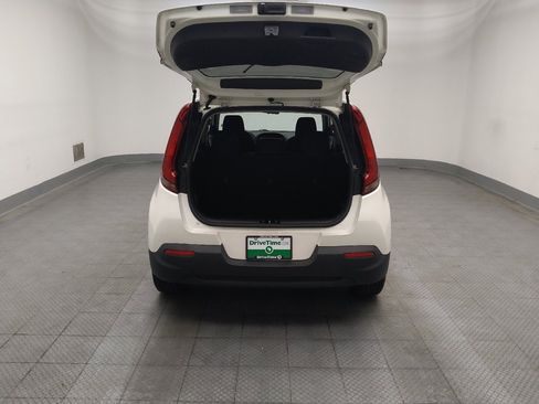 Used 2020 Kia Soul LX FWD image 29