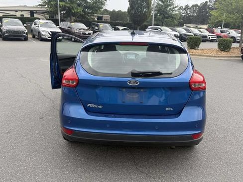 Used 2018 Ford Focus SEL FWD image 7