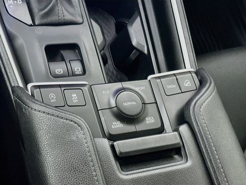 Used 2024 Toyota Grand Highlander AWD image 25