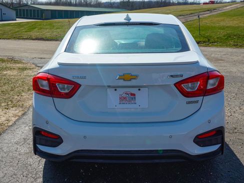 Used 2017 Chevrolet Cruze Premier FWD image 40